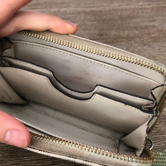 AUTHENTIC Michael Kors Logo Jet Set Wallet - Picture 4 of 7